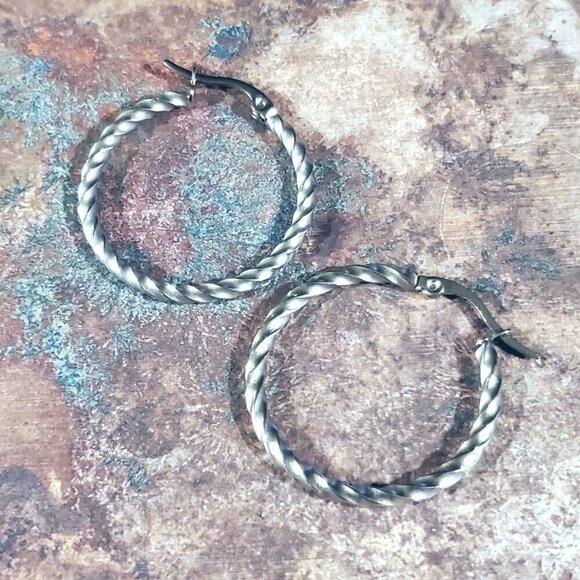 Minimalist Silver Surgical Stainless Steel Round Twisted 30mm Hoop Earrings - Picture 4 of 9